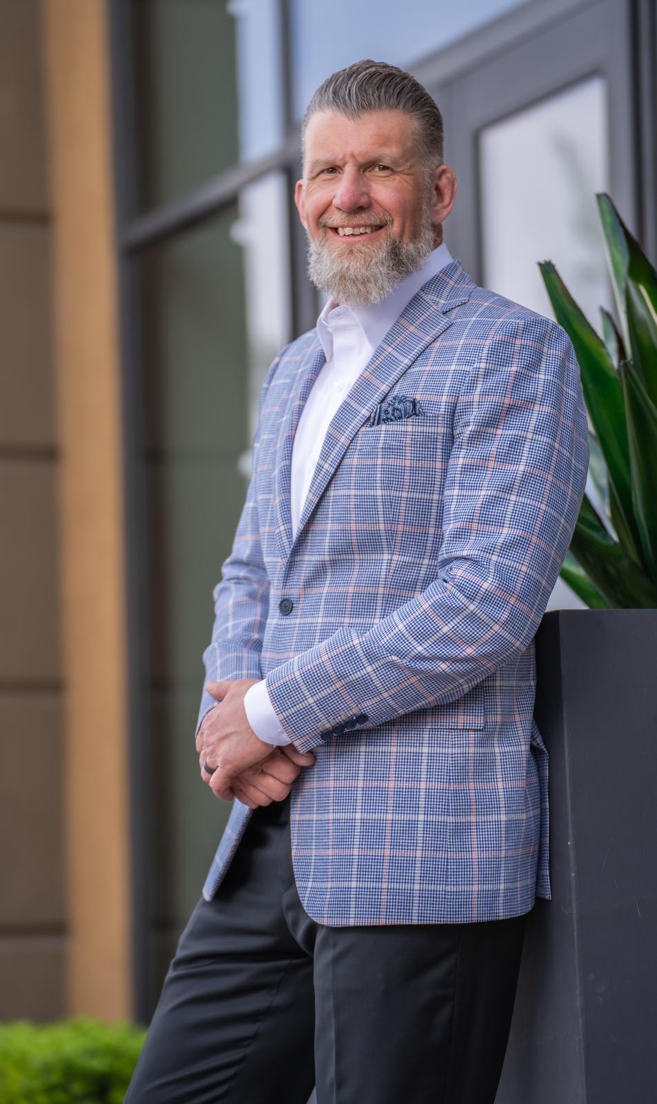 Eastin Suits Sport look 1